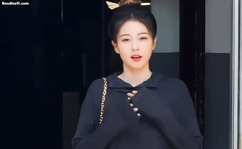 Nhìn rất Kim Seon Ho nhưng lại là Bạch Lộc: Ngoan xinh yêu hết phần thiên hạ, netizen