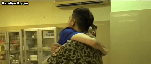 Cặp đôi Việt lộ clip ôm ấp thân mật gây bão MXH, bảo sao bị đồn phim giả tình thật suốt 7 năm- Ảnh 2.