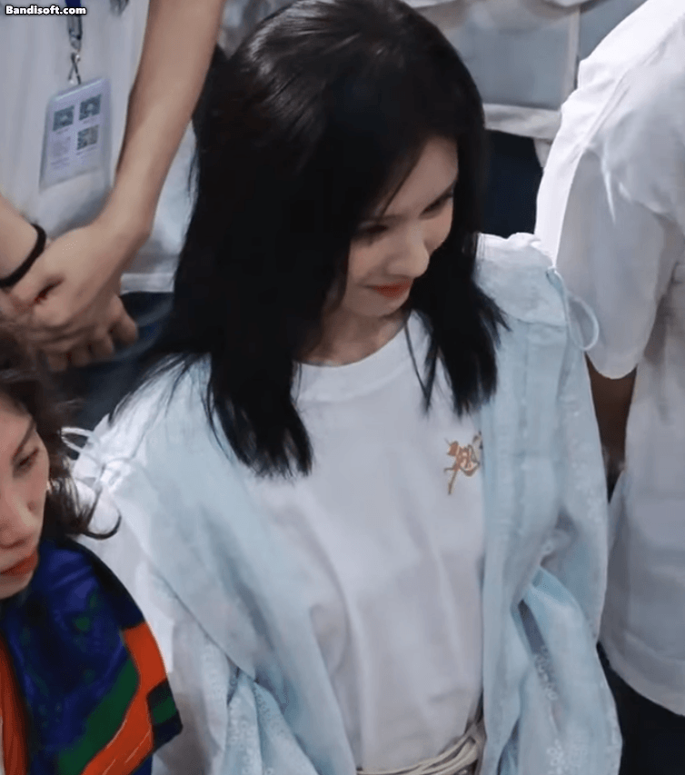 "Tiểu thư" đẹp nhất Trung Quốc 2025 đóng phim cổ trang mới: Visual đúng chuẩn tuyệt sắc giai nhân honeycam 2025 05 29 15 10 41 17485062592342112677135 1748529978155 1748529979406466545192