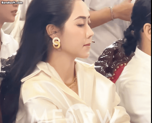 Mỹ nhân Việt đẹp hút hồn sau 3 lần dao kéo hỏng, khí chất tiểu thư tài phiệt ngồi im cũng gây sốt MXH- Ảnh 3.