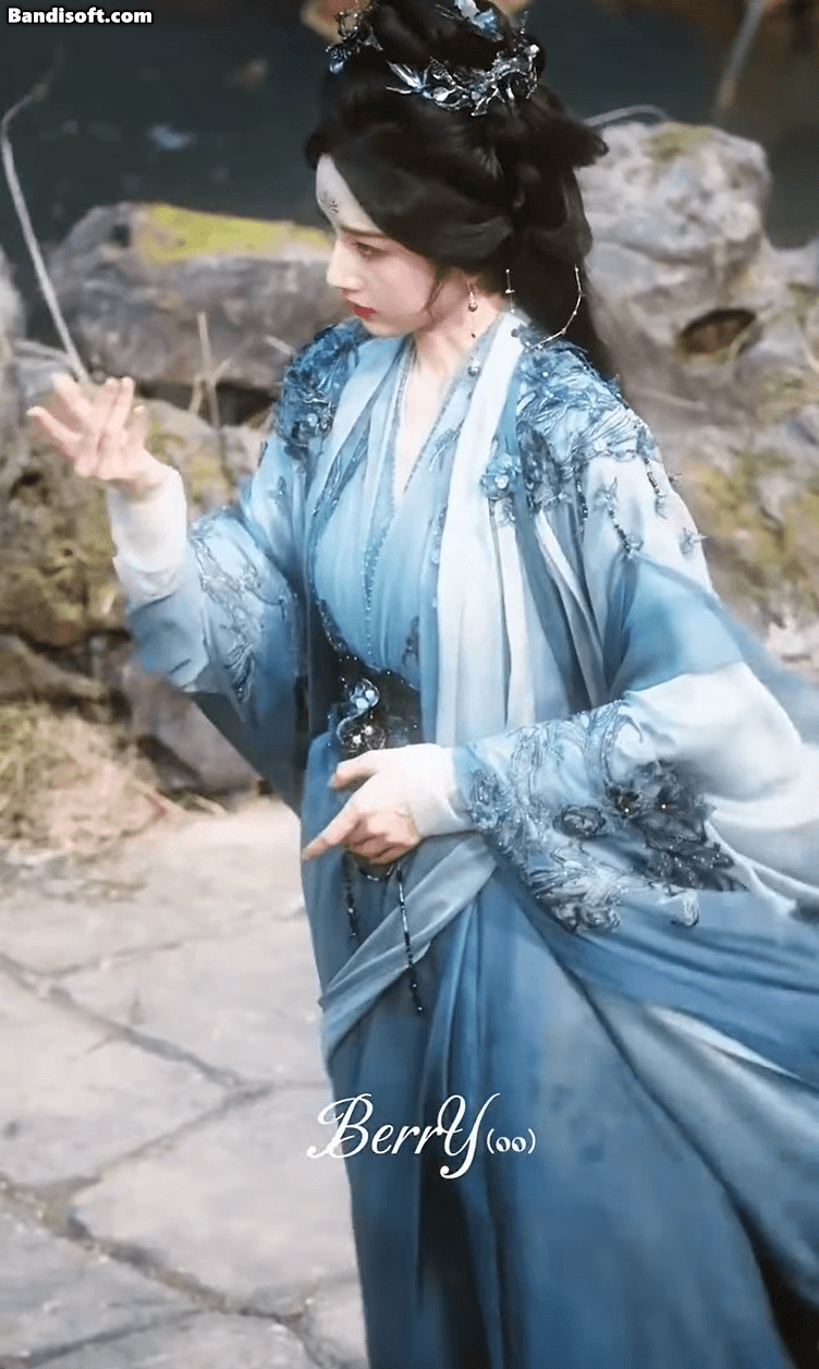 Mỹ nhân Liêu Trai đẹp nhất Trung Quốc: Nhan sắc ma mị cuốn hơn chữ cuốn, viral suốt 2 tháng trời chưa chịu ngưng- Ảnh 3.