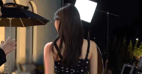 Nữ hoàng công sở đẹp nhất Hàn Quốc 2025: Visual mê chữ ê kéo dài, đi diễn mà như catwalk giữa phim trường honeycam 2025 06 09 12 20 02 17494465094111179508332 20 0 341 613 crop 17494465325671110800069gifpng