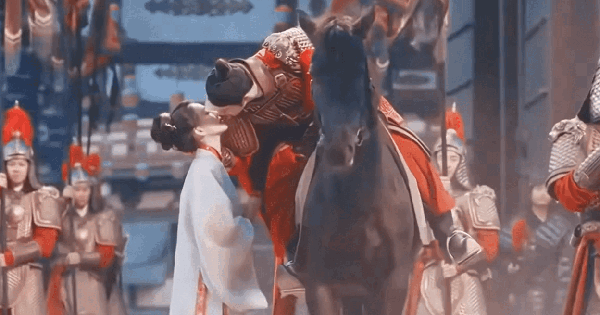 Cặp đôi phim giả tình thật 6 tháng yêu 2 lần gây bão toàn MXH: Phim mới nghe đã thấy hay, phải hóng đừng "tối cổ" honeycam 2025 06 22 11 04 17 175056507981176463241 28 0 683 1251 crop 1750570531155973075586gifpng