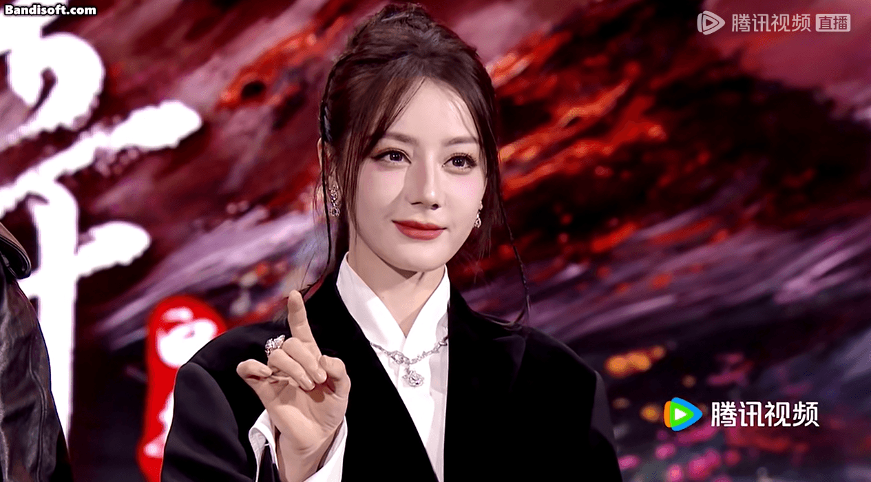 Nữ hoàng sắc đẹp Tân Cương viral nhất Đại hội Tencent 2025: Khoảnh khắc Nữ hoàng sắc đẹp Tân Cương viral nhất Đại hội Tencent 2025: Khoảnh khắc