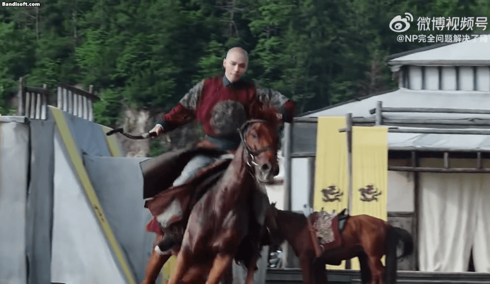 Rùng mình cảnh mỹ nam Hoàn Châu Cách Cách bị kiếm đâm vào mặt: Cách ekip xử lý gây tranh cãi dữ dội- Ảnh 2.