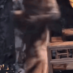 Giật mình cảnh mỹ nhân 100 tỷ view ngã đập đầu vào bàn đá: Đau không đứng dậy nổi, xem mà sợ online honeycam 2025 07 11 10 44 26 17522080741462022309002 22 0 431 781 crop 17522081008871557707799gifpng