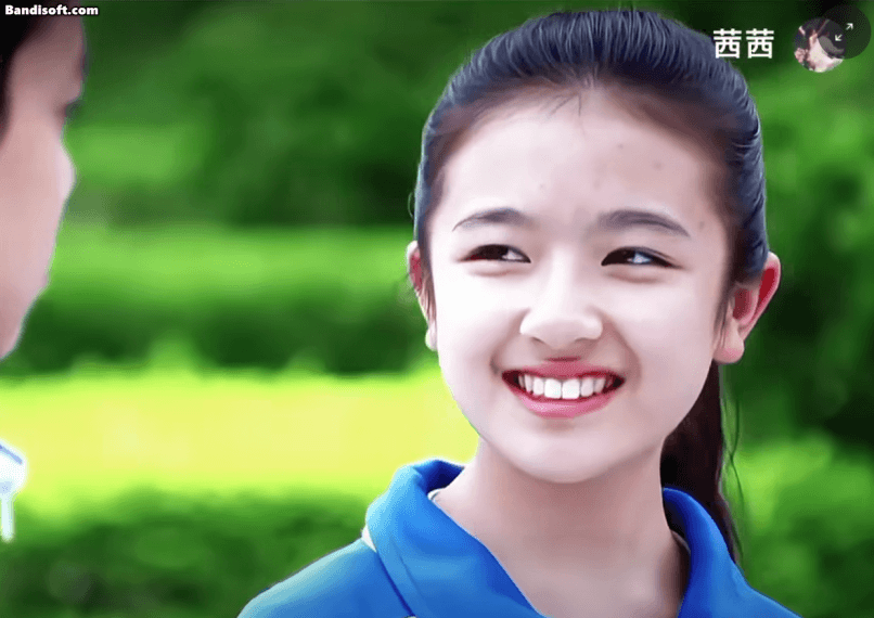 Trung Quốc hiếm ai 14 tuổi đã ra dáng mỹ nhân như cô bé này: Nhan sắc đẹp mê mẩn, muốn không nổi tiếng cũng khó- Ảnh 2.