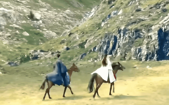 Cặp đôi cổ trang đang khiến dân tình phát cuồng, đã đẹp cực phẩm còn có chemistry tràn màn hình- Ảnh 7. Phim Trung Quốc hay đến nỗi lập kỷ lục phá đảo 2025: Nam chính tỷ người có một, visual khiến cả thiên hạ quỳ phục