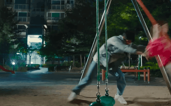 Phim Hàn hay khủng khiếp lập kỷ lục vô địch 2025: Nữ chính là bà cố nội visual, thở thôi cũng đẹp tràn màn hình