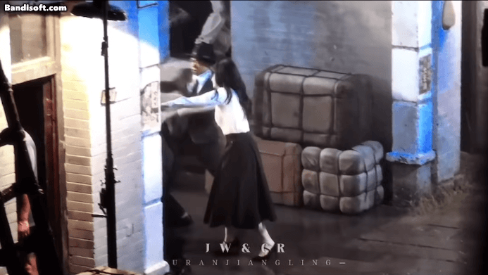 Chưa thấy ai bị đánh tơi tả lại đẹp gấp 1000 lần như mỹ nhân này: Visual mướt mườn mượt, càng thảm càng phong thần- Ảnh 3.