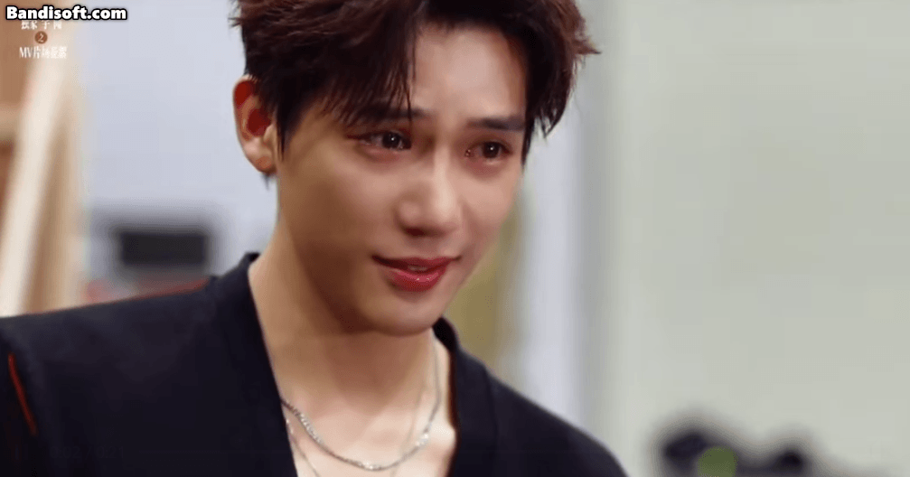 Chỉ cần mỹ nam này khóc là cả thế giới vơ hết lỗi về mình: Đẹp quá trời quá đất, đố ai tìm nổi góc chết- Ảnh 1.