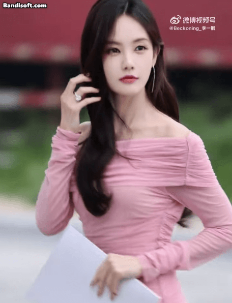 Không tài nào ghét nổi mỹ nhân có nụ cười tô hồng vạn vật: Nhan sắc thượng hạng 5 sao, body mướt mượt sướng cả mắt- Ảnh 5.