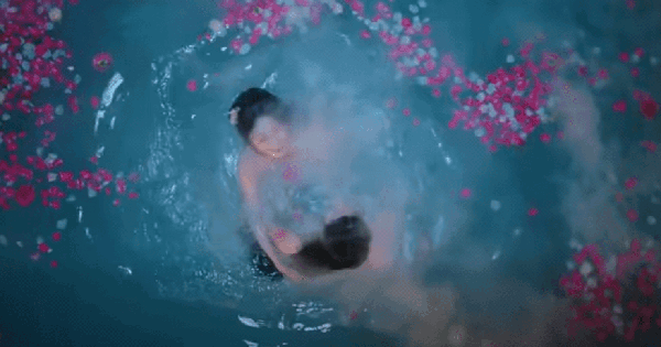 Phim Trung Quốc hay thế này giữ xem một mình đúng là tội ác: Nữ chính nhìn cuốn khiếp, cả đời chưa từng đẹp vậy honeycam 2025 10 28 22 21 29 1761703876232759418321 65 0 865 1528 crop 1761703892006908113575gifpng