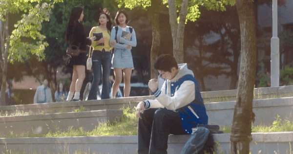 Nhìn phim Hàn này định auto bỏ mà đọc bình luận lại phải xem: Nam chính hay quá trời, không ai chê cho nổi honeycam 2025 10 29 11 01 14 17617104878532017855236 88 0 700 1168 crop 17617105200451488345857gifpng