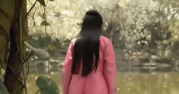 Việt Nam hiện tại không ai hợp đóng cổ trang hơn mỹ nhân này: Đẹp như tiên trên trời, đôi mắt biết nói độc nhất vô nhị 27 Việt Nam hiện tại không ai hợp đóng cổ trang hơn mỹ nhân này: Đẹp như tiên trên trời, đôi mắt biết nói độc nhất vô nhị honeycam 2025 11 07 10 24 40 1762489796178936738040 45 0 657 1169 crop 17624898152721396018417gifpng