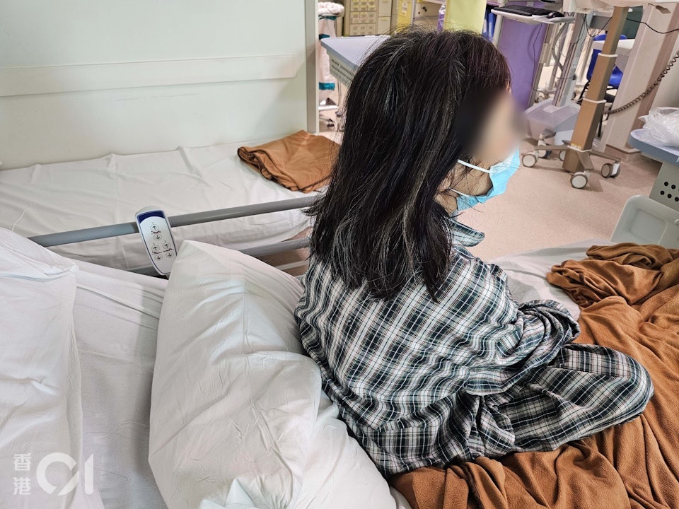 Cháy chung cư Hồng Kông: 15 giờ địa ngục và nỗi buồn người sống sót- Ảnh 1.