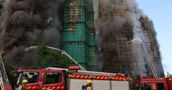 Cháy chung cư ở Hong Kong: Liên tục mắc lỗi, nhà thầu thi công vẫn trúng dự án hongkong 22392993 1764291887454445723856 0 36 157 287 crop 17642918932281122757314jpg