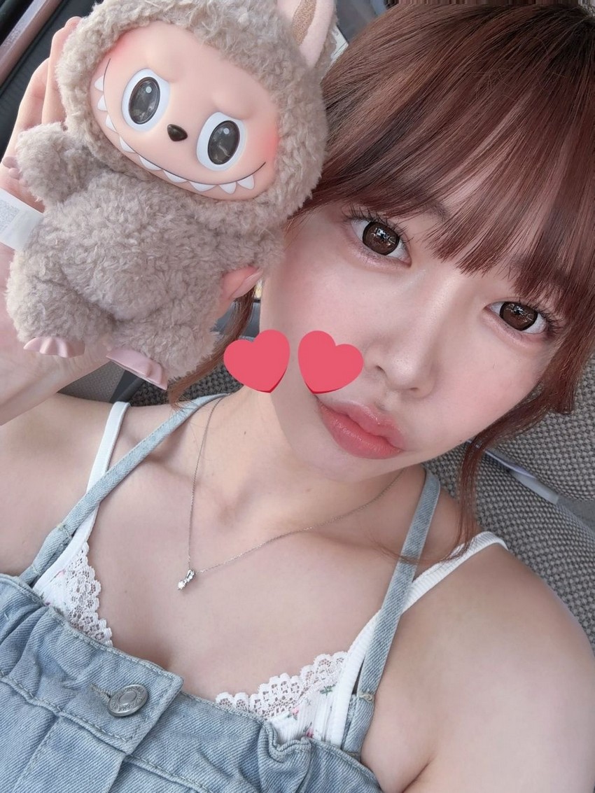 Lộ clip quá khứ, hot Tiktoker 2003 chuyển luôn nghề cho dễ kiếm tiền hoshino nene 2