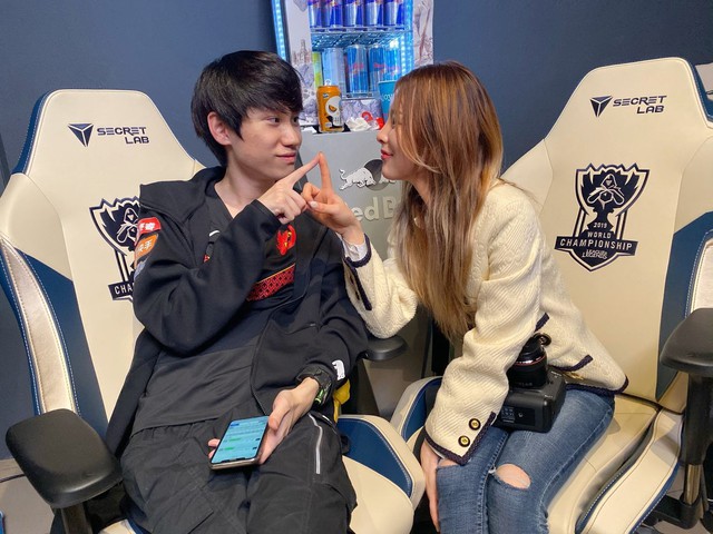 Bị nghi là Bị nghi là