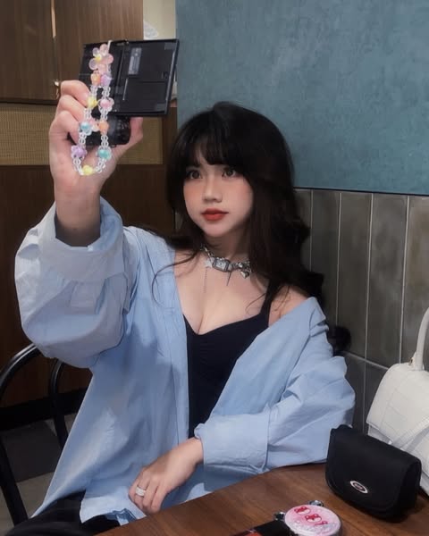 Hot girl vốn đã khá nổi tiếng từ lâu, và là một rapper kiêm KOL