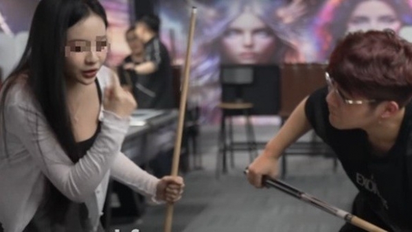 Hot girl Liên Quân tiết lộ: "Sếp muốn mình ăn mặc táo bạo" hot girl lien quan 120250122152908jpg