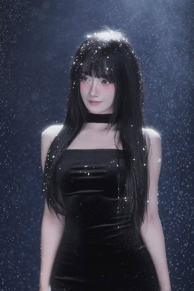 Hot girl sở hữu nhan sắc ngọt ngào, xinh đẹp nhưng không kém phần quyến rũ