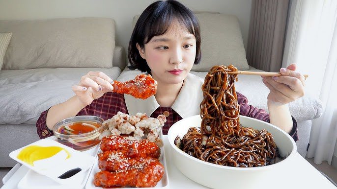 Thánh ăn khiến dân mạng choáng với thu nhập gần 2 tỷ đồng/tháng - 3