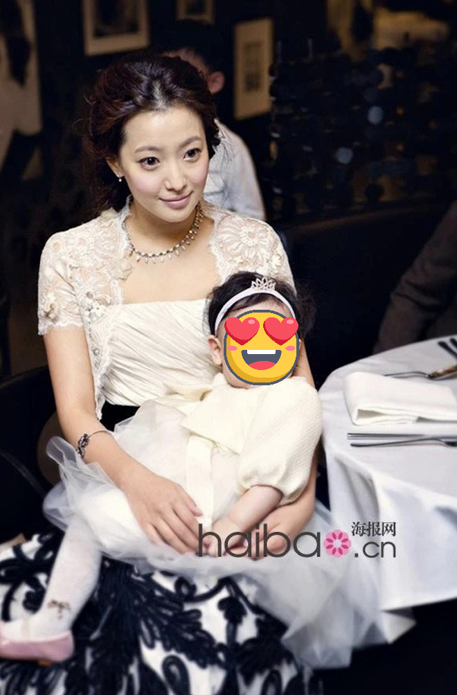 “Đệ nhất mỹ nhân” Kim Hee Sun vội ra quyết định đau lòng- Ảnh 2.