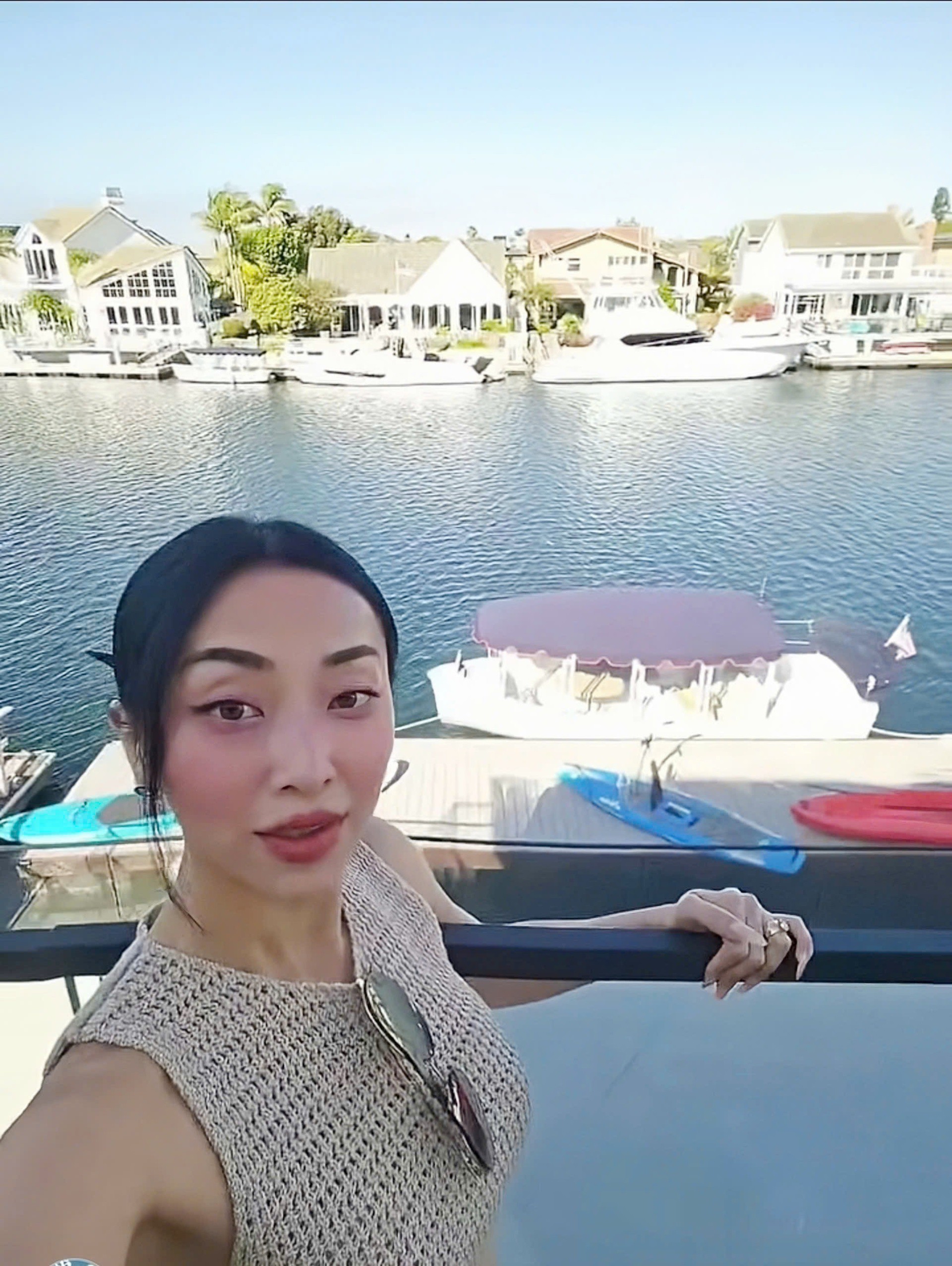 Ngỡ ngàng trước biệt thự ven biển đắt tiền của ca sĩ Hương Thủy - 7