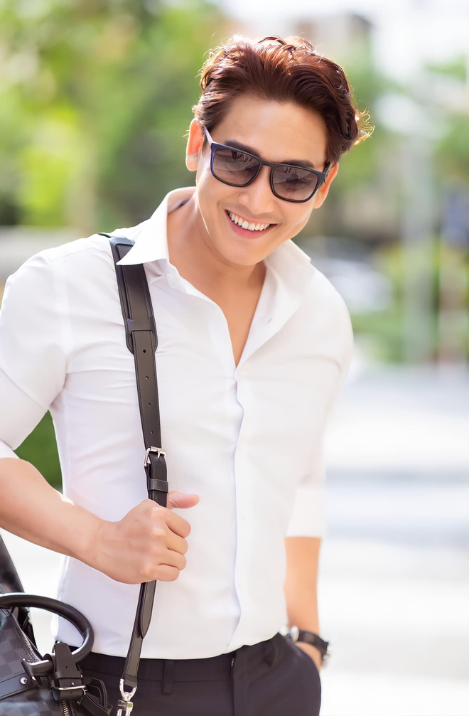 Nam diễn viên nổi đình đám của showbiz Việt: U50 chưa dám lấy vợ, đời thực nhiều biến cố như phim- Ảnh 3.