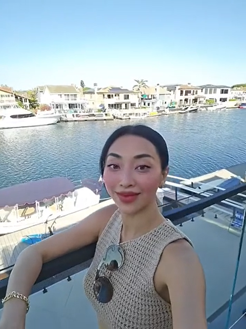 Nữ ca sĩ sở hữu 2 cơ ngơi hoành tráng, biệt thự ven biển trị giá 100 tỷ, U50 hôn nhân viên mãn- Ảnh 5.