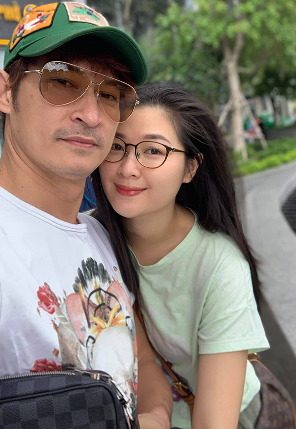 Huy Khánh nói 1 câu rõ thái độ giữa lúc gây bàn tán vì hội ngộ tình tứ với vợ cũ Á hậu- Ảnh 5.