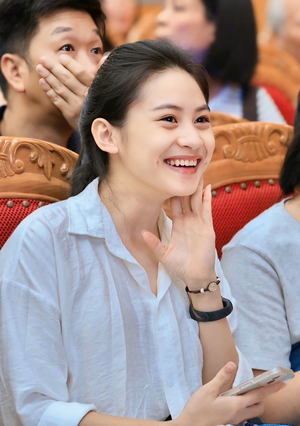 Nịnh Thị Mai (tân sinh viên D51).