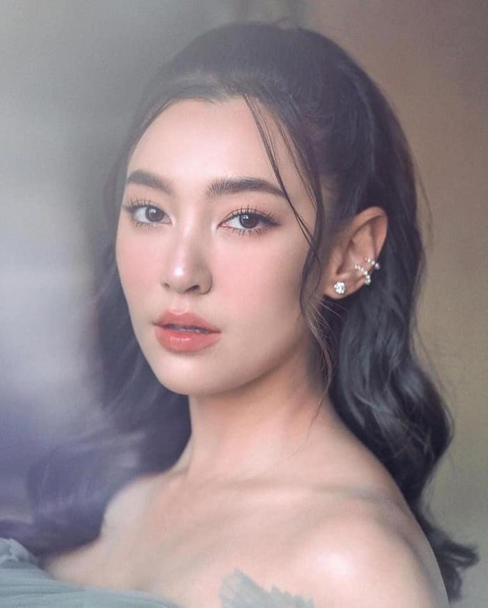 Mỹ nhân đẹp đến mức khiến cả thành phố hết tắc đường bây giờ ra sao?- Ảnh 1.