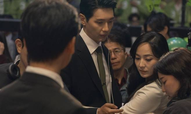 Hàn Quốc mới có 1 phim siêu hay mà không hot nổi: Nữ thần đẹp nhất showbiz tái xuất, xem tới đâu sốc tới đó vì chị- Ảnh 3. Hàn Quốc mới có 1 phim siêu hay mà không hot nổi: Nữ thần đẹp nhất showbiz tái xuất, xem tới đâu sốc tới đó vì chị- Ảnh 3.