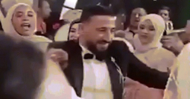 Chú rể đột tử khi đang nhảy cùng cô dâu trong tiệc cưới image dai dien gifchure200 1759111732 270 width740height495 gif2mp4 auto cropjpg 1