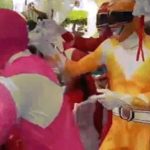 Đám cưới ở Ninh Bình có 7 'siêu nhân’ đến tặng quà, cả làng bật cười thích thú image dai dien gifn den tang qua ca lang bat cuoi thich thu 1772 1760953231 860 width740height495 gif2mp4 auto cropjpg