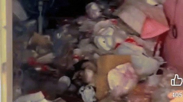 Cô gái thuê trọ biến phòng thành ‘núi rác’, chủ nhà ở Ninh Bình tiết lộ bất ngờ 29 Cô gái thuê trọ biến phòng thành ‘núi rác’, chủ nhà ở Ninh Bình tiết lộ bất ngờ image dai dien gifphongban 1751589118 810 width740height495 gif2mp4 auto cropjpg