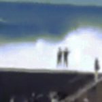 Sóng lớn cuốn trôi nhiều du khách, ba người thiệt mạng image dai dien gifsondanhbayng 1762744051 910 width740height495 gif2mp4 auto cropjpg