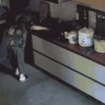 Ống ga rò rỉ gây cháy nổ, cụ bà 82 tuổi bình tĩnh xử trí, thoát nạn ngoạn mục image dai dien giftuoi binh tinh xu tri thoat nan ngoan muc 2044 1760709587 965 width740height495 gif2mp4 auto cropjpg