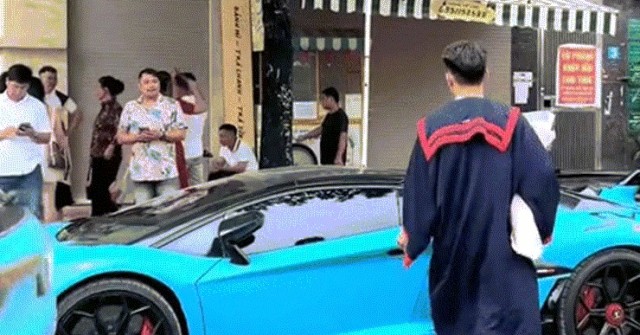 Sự thật về video chàng trai lái siêu xe dự tốt nghiệp ở Hà Nội hút 'triệu view' image dai dien gifxe du tot nghiep o ha noi hut trieu view 78346 1750756234 609 width740height495 gif2mp4 auto cropjpg 1