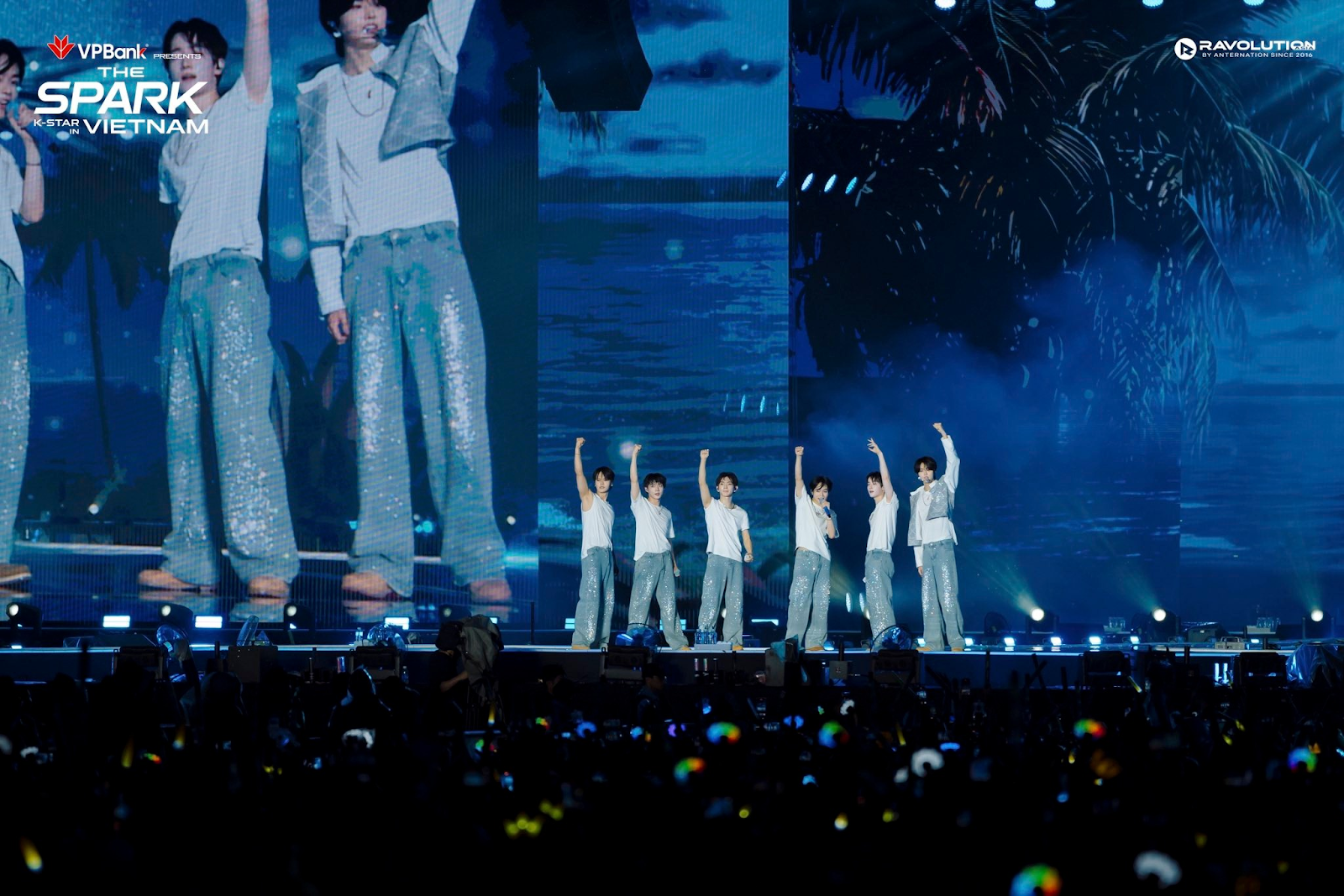 Khi văn hóa Việt chạm tới trái tim idol: Ravolution Asia gửi những món quà cực tinh tế đến tay những huyền thoại K-pop- Ảnh 9. Khi văn hóa Việt chạm tới trái tim idol: Ravolution Asia gửi những món quà cực tinh tế đến tay những huyền thoại K-pop- Ảnh 9.