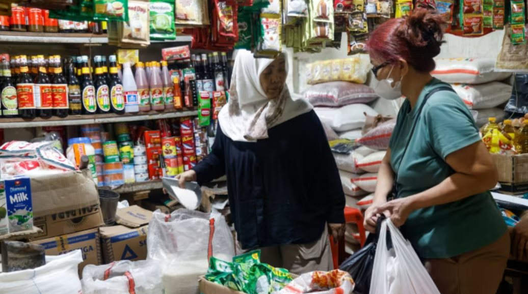 Buồn của nền kinh tế lớn nhất Đông Nam Á: GDP tăng vọt nhưng doanh nghiệp chỉ mong ‘tồn tại’ không dám mở rộng, chật vật tránh sa thải, nợ lương- Ảnh 4.