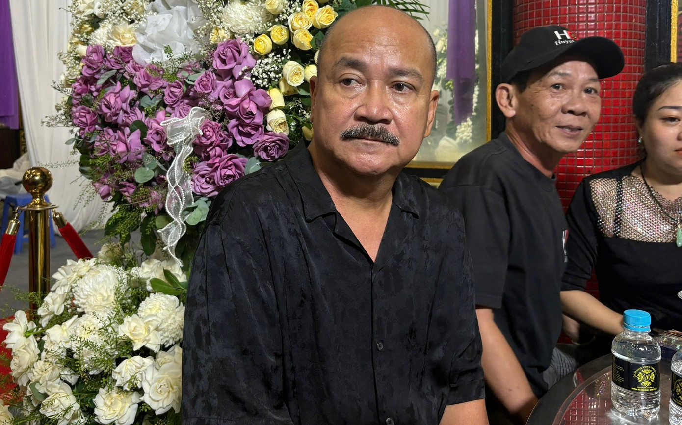 NSƯT Kim Tử Long, Hồng Tơ đến tiễn đưa nghệ sĩ Bắc Hải- Ảnh 3. NSƯT Kim Tử Long, Hồng Tơ đến tiễn đưa nghệ sĩ Bắc Hải- Ảnh 3.