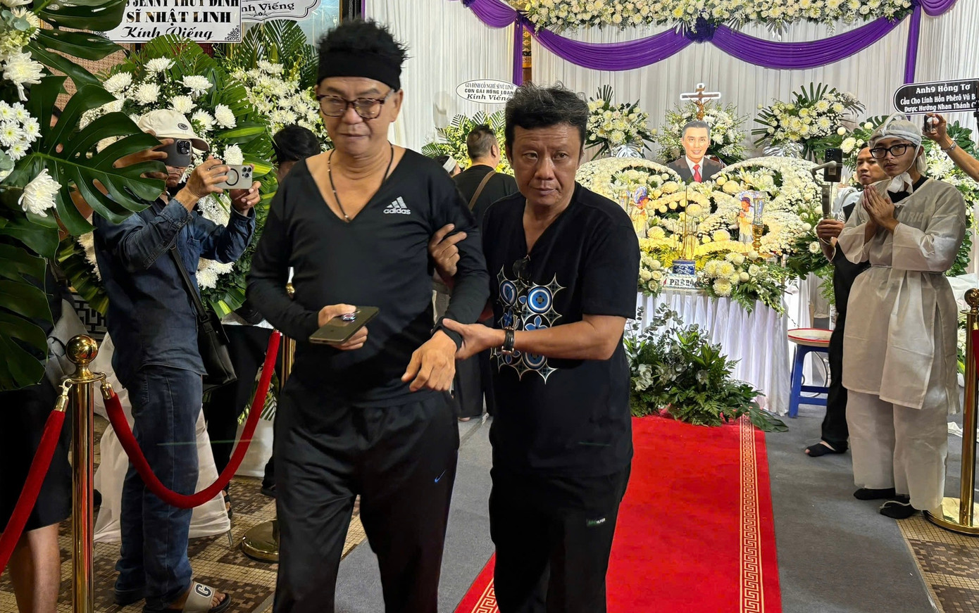 NSƯT Kim Tử Long, Hồng Tơ đến tiễn đưa nghệ sĩ Bắc Hải- Ảnh 11. NSƯT Kim Tử Long, Hồng Tơ đến tiễn đưa nghệ sĩ Bắc Hải- Ảnh 11.