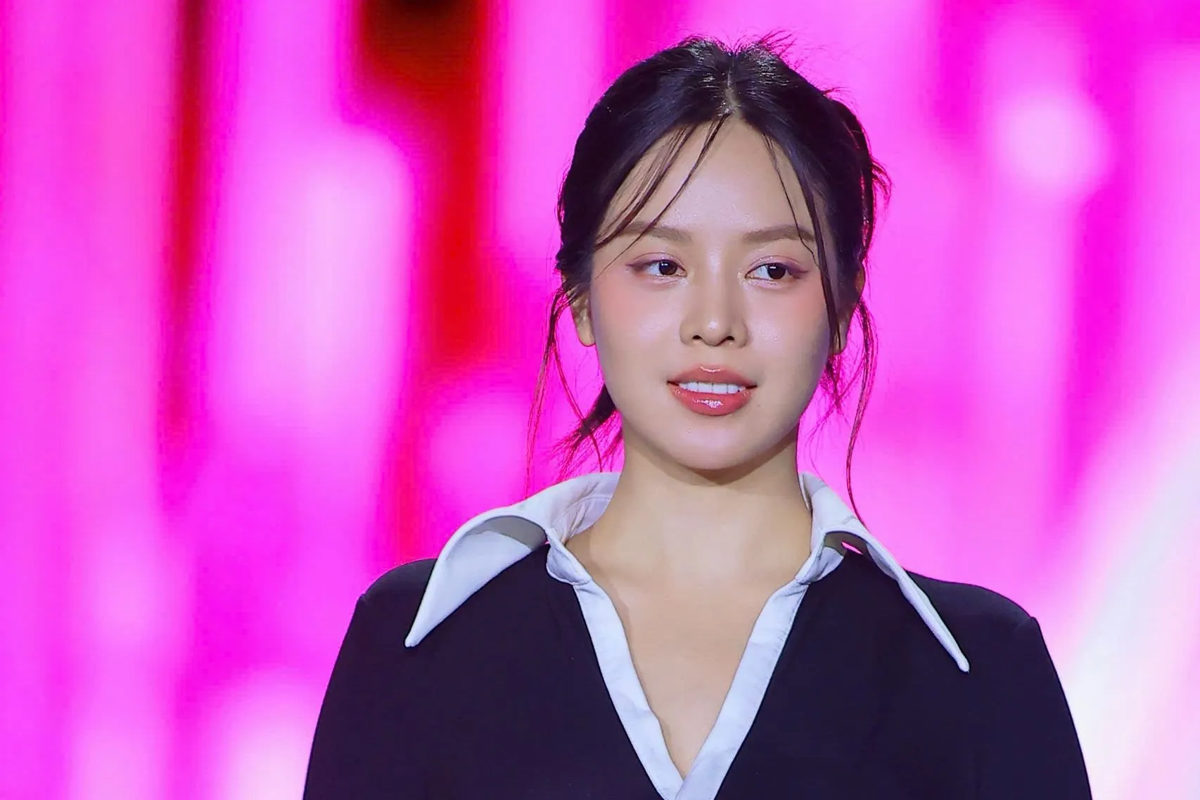 Hoa hậu Thanh Thủy để mặt mộc tập final walk- Ảnh 1. Hoa hậu Thanh Thủy để mặt mộc tập final walk- Ảnh 1.