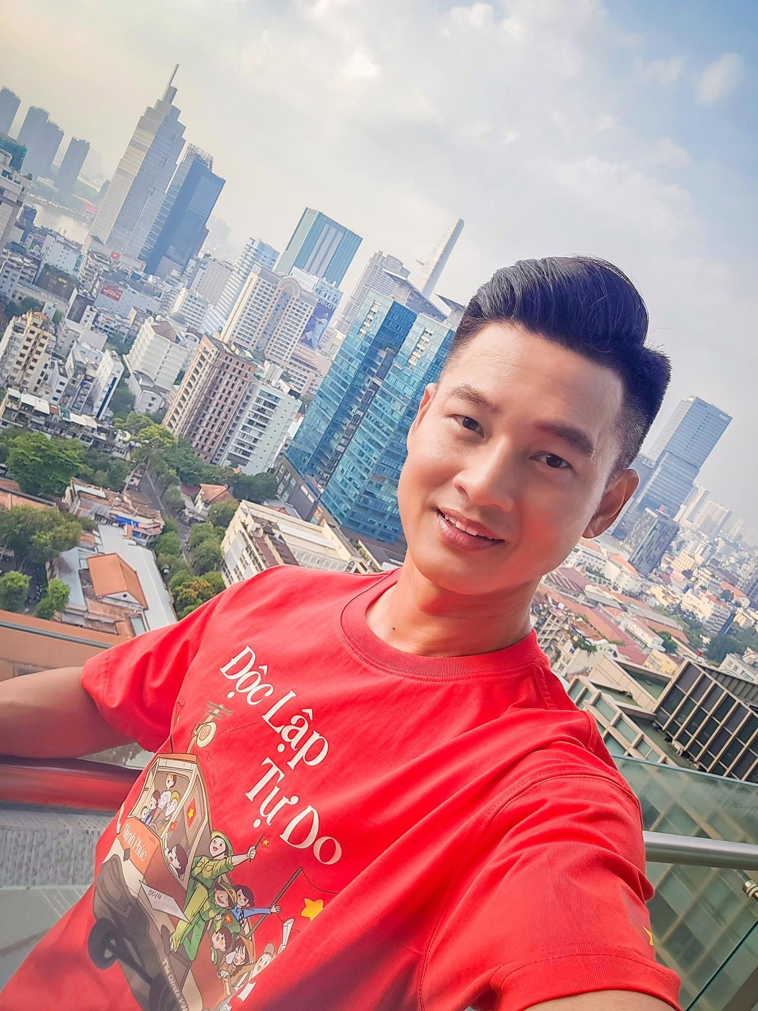 Nghệ sĩ nghỉ lễ 30/4- Ảnh 8.