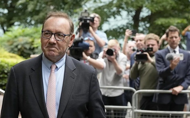 Phản ứng của công chúng về việc ngôi sao từng dính bê bối tấn công tình dục được vinh danh tại Cannes- Ảnh 1. Phản ứng của công chúng về việc ngôi sao từng dính bê bối tấn công tình dục được vinh danh tại Cannes- Ảnh 1.