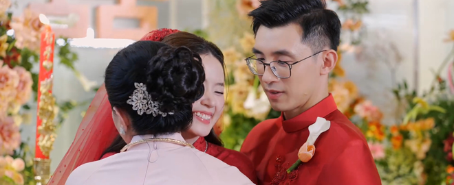 Midu và mẹ chồng: Mối quan hệ từng gây xôn xao, 1 hành động diễn ra trong lễ cưới lộ rõ cách cư xử- Ảnh 4.