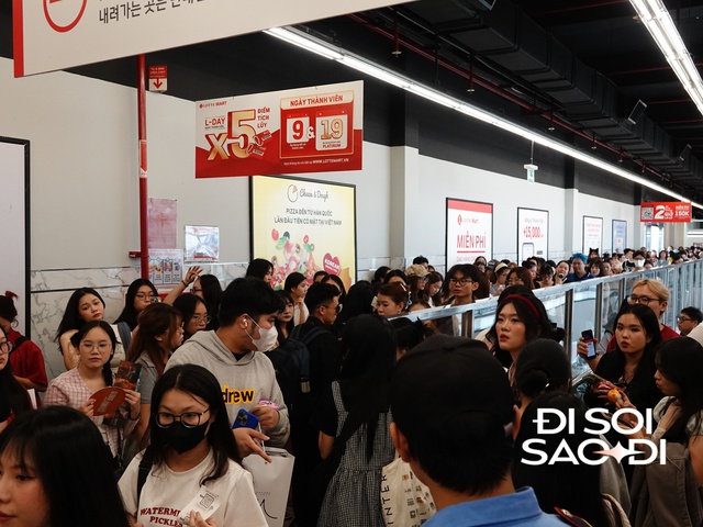 Hứa Quang Hán khoe visual đốt cháy cả thảm đỏ, nói